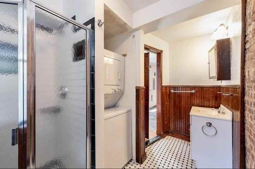 343 1/2 8th St - Photo 5 of 8