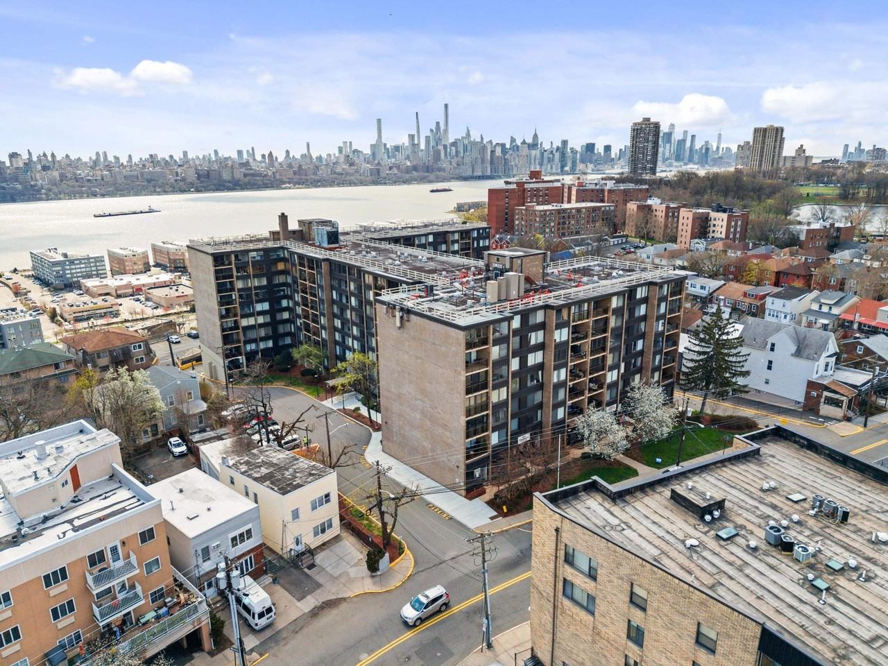 9060 Palisade Ave #1026 - Photo 2 of 28