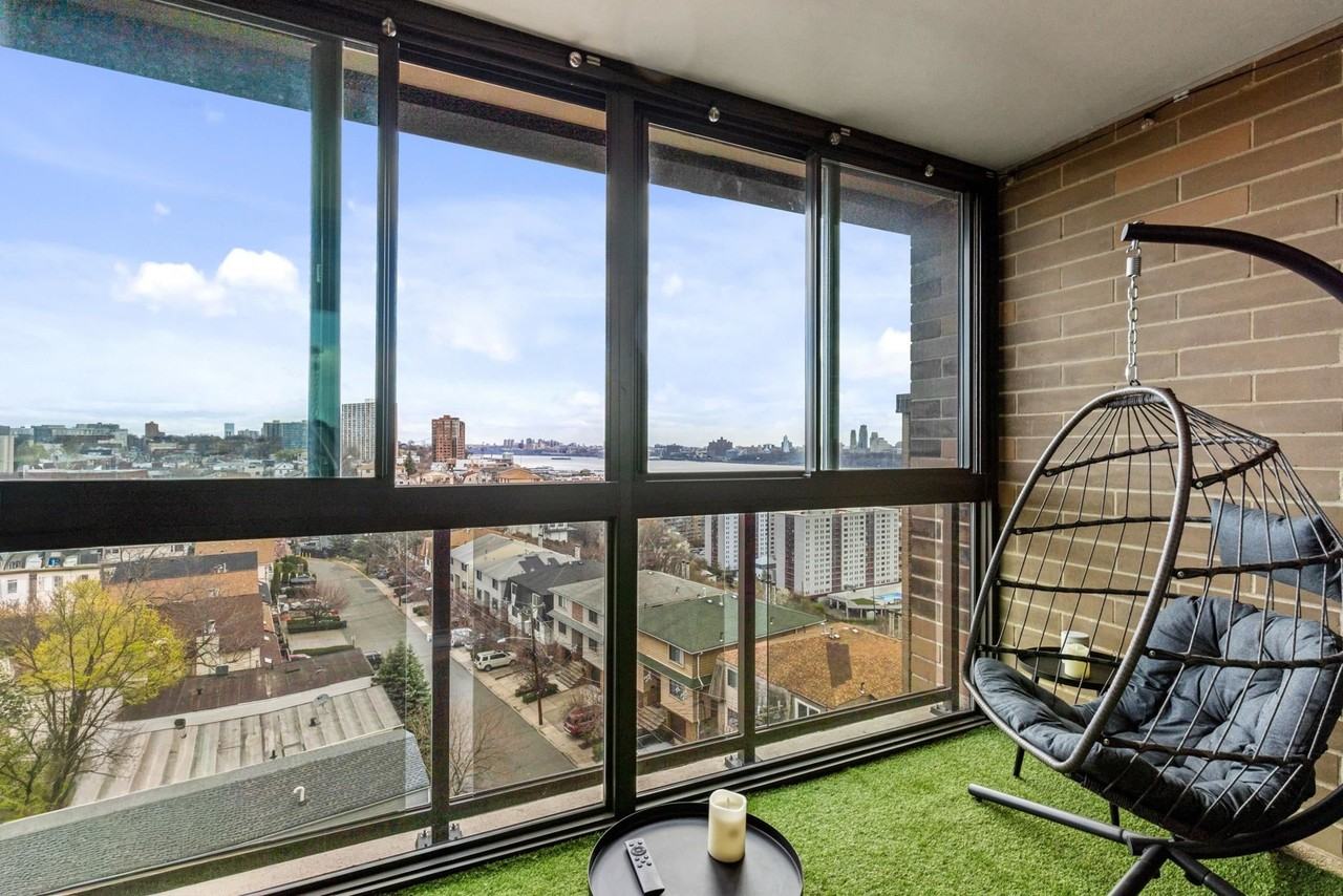 9060 Palisade Ave #1026 - Photo 6 of 28