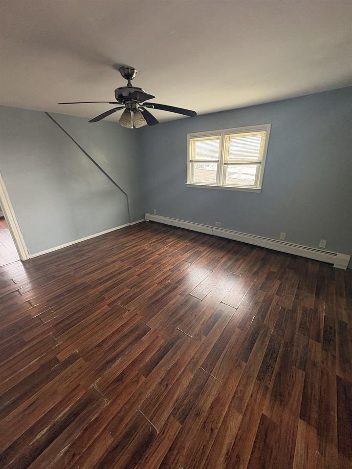 175 Wegman Pkwy #3 - Photo 3 of 6