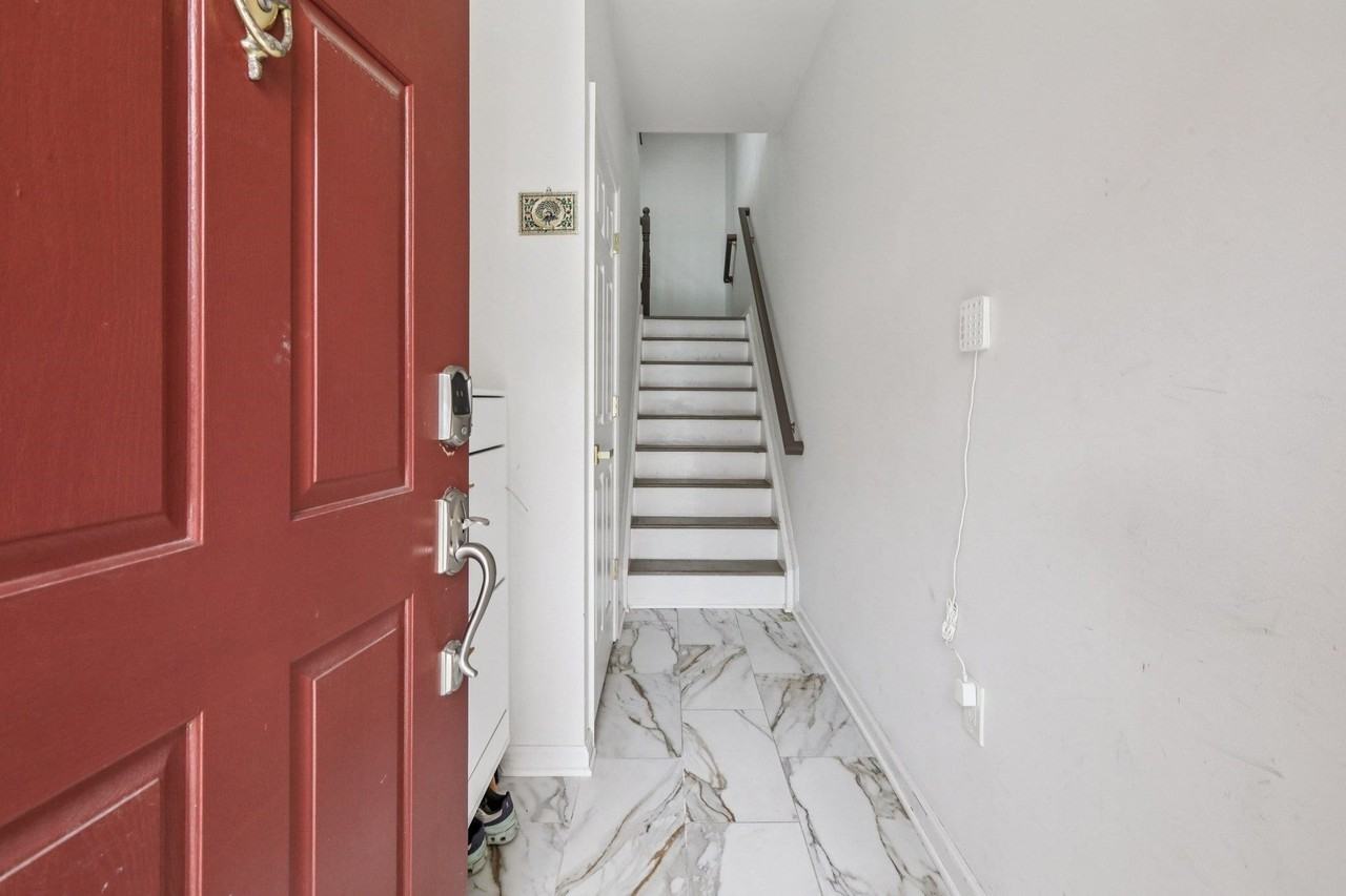 458 Buffalo Ct #458 - Photo 3 of 50