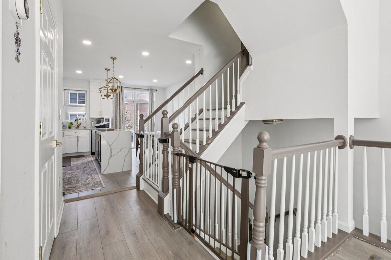 458 Buffalo Ct #458 - Photo 7 of 50