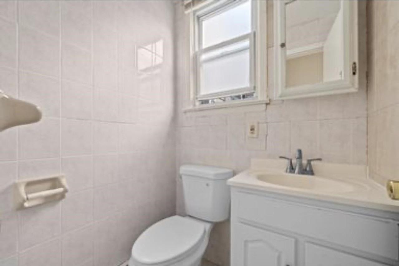 365 Broadway #4 - Photo 5 of 12