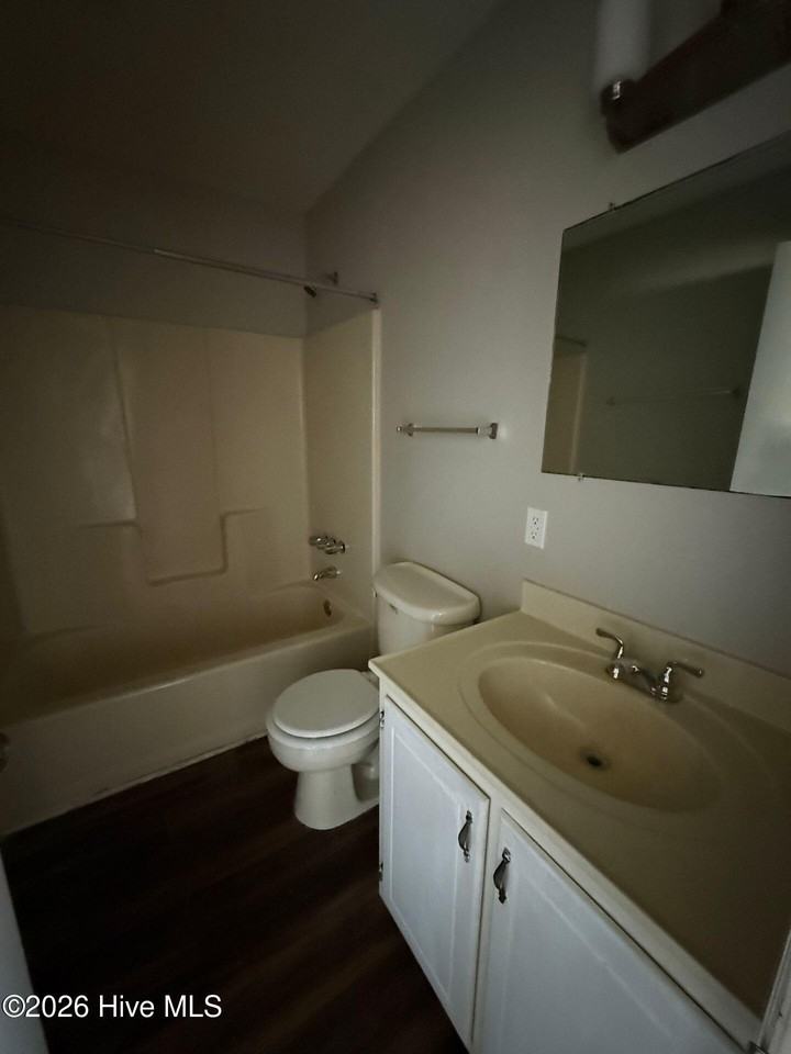 2310 Indian Dr Apt 8 - Photo 7 of 7