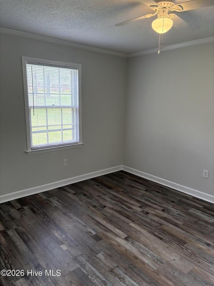 4352 Eastern Pines Rd Unit 27 - Photo 4 of 5