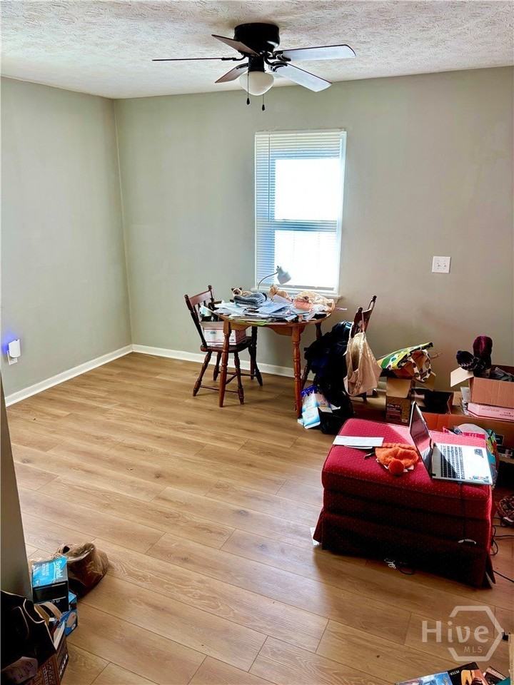 340 Paris St Apt A - Photo 5 of 8