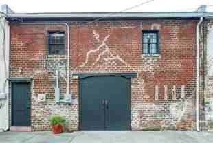 205 W Jones Ln - Photo 1 of 1