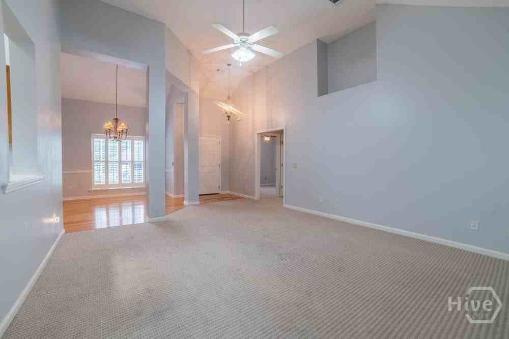 77 Marshview Dr - Photo 6 of 48