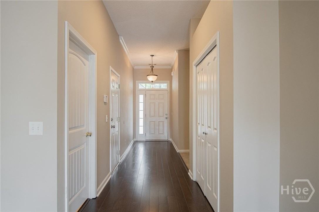 152 Fire Thorn Ln - Photo 3 of 50