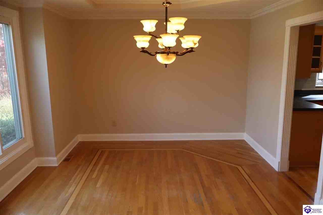 820 Greenview Cir - Photo 6 of 27