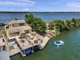 featured image of 533 Lighthouse Dr