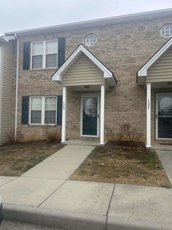 125 Joyce Dr - Photo 2 of 17