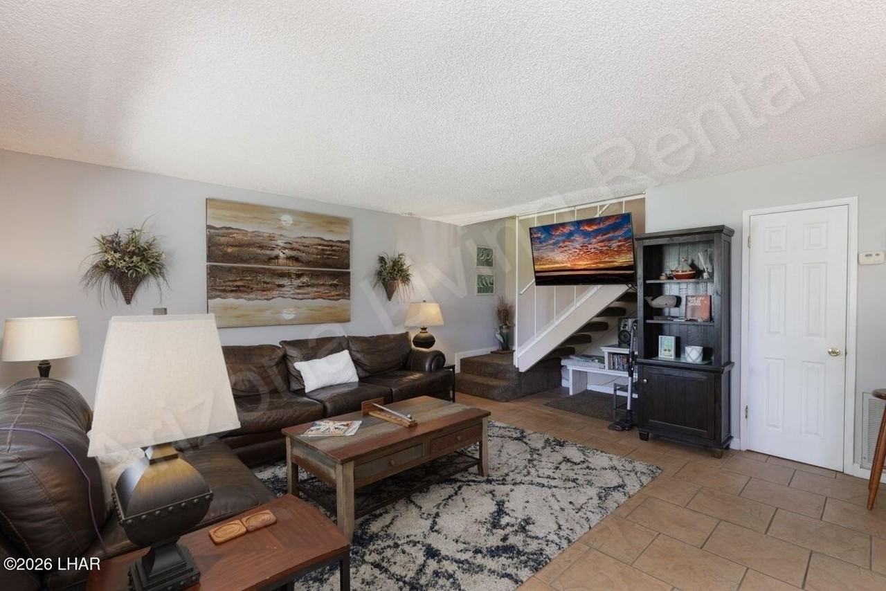 1719 Los Lagos Dr Unit B - Photo 2 of 13