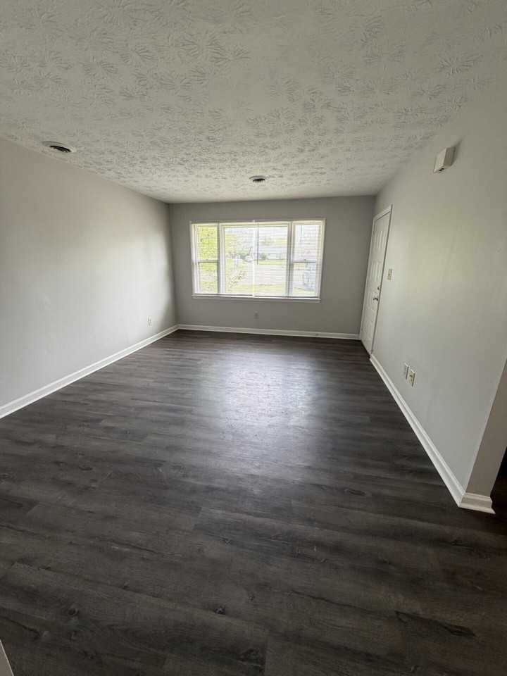 3200 Baird Ct Apt A - Photo 2 of 14