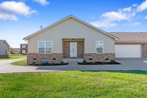 featured image of 579 Regency Cir