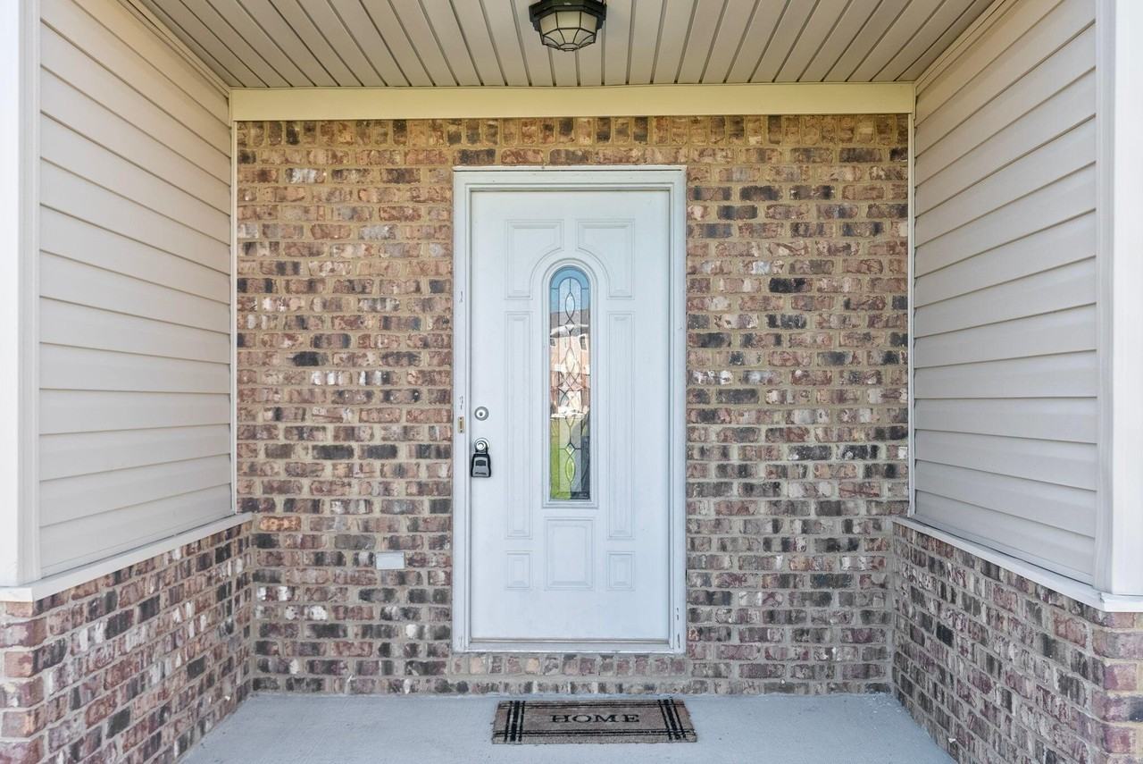 579 Regency Cir - Photo 5 of 11