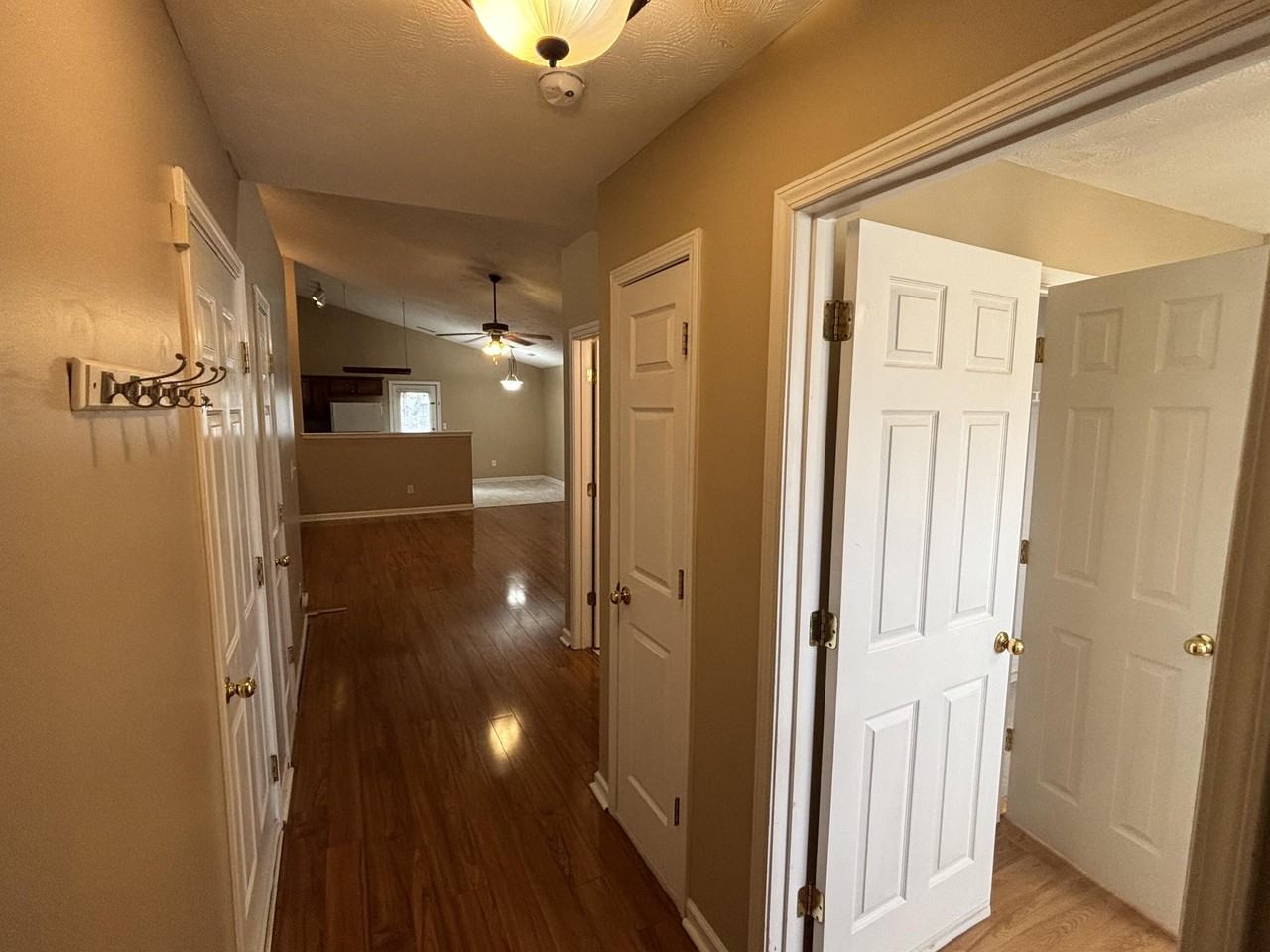 2601 Buck Ln - Photo 2 of 17