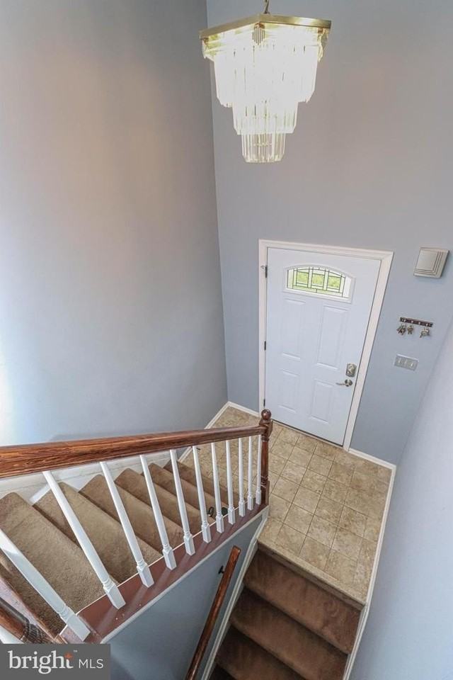 2426 Vineyard Ln - Photo 3 of 39