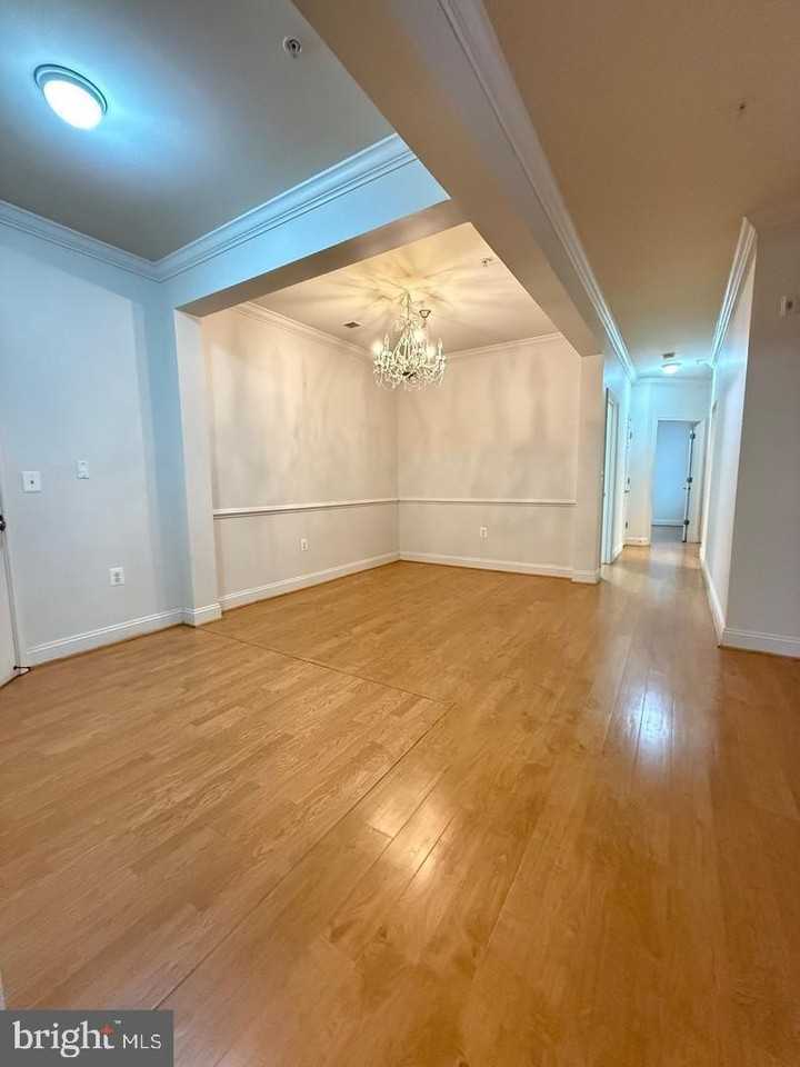 4805 Mantlewood Way - Photo 4 of 27