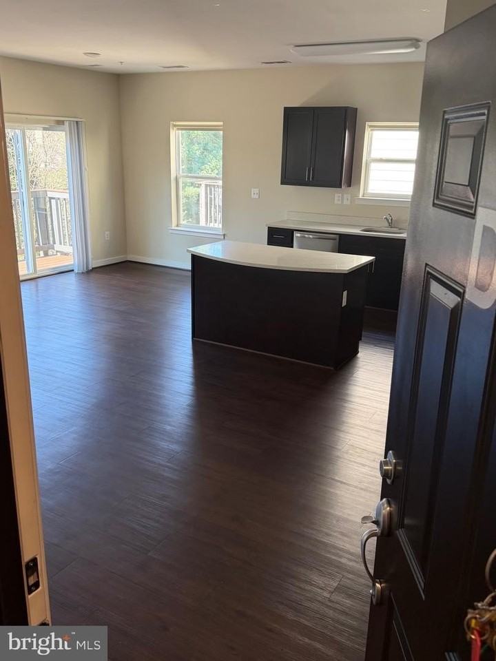 3303 Demirel Way - Photo 5 of 34