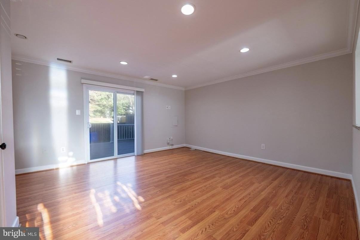 18811 Birdseye Dr - Photo 4 of 10