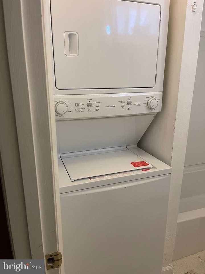 10702 Blossom Ln Bsmt #Bsmt - Photo 6 of 9