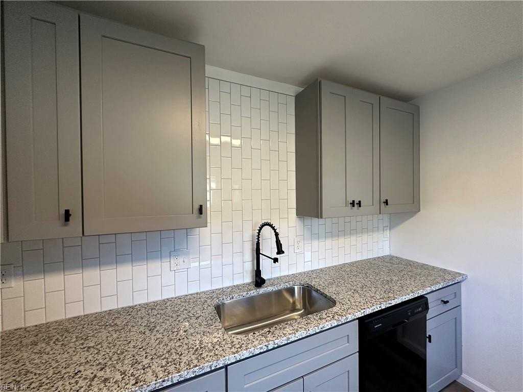 604 Vermont Ave - Photo 6 of 21