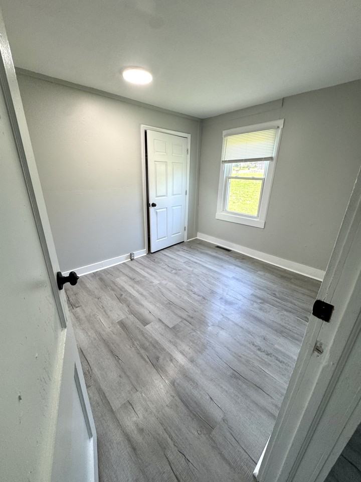 105 Trail Dr #1 - Photo 2 of 19