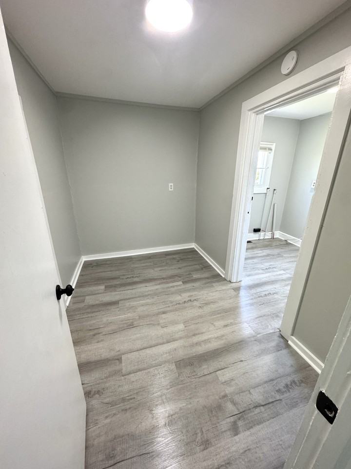 105 Trail Dr #1 - Photo 6 of 19