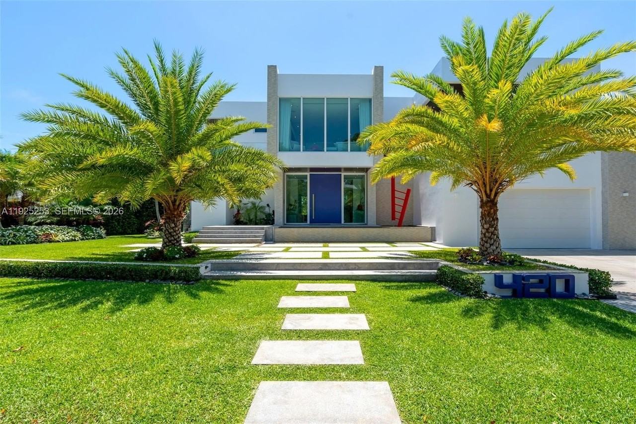 420 Island Dr - Photo 6 of 50