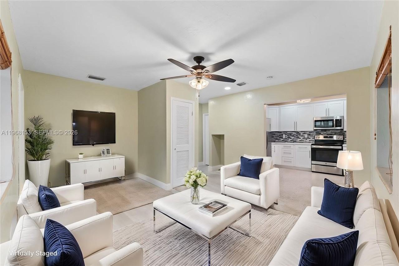 6820 Sw 77th Ter - Photo 7 of 23