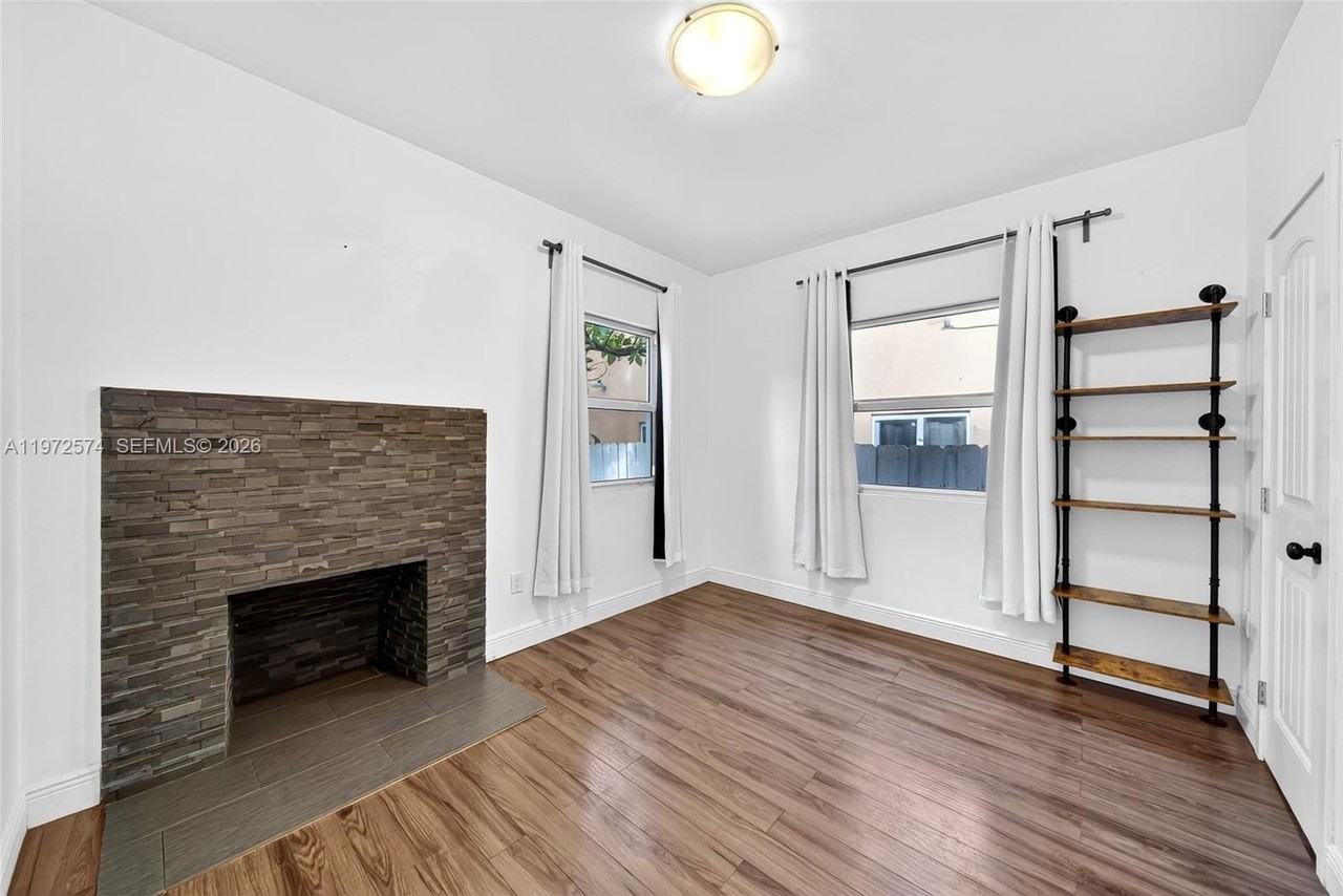 1460 Nw 2nd St #1458 - Photo 2 of 28