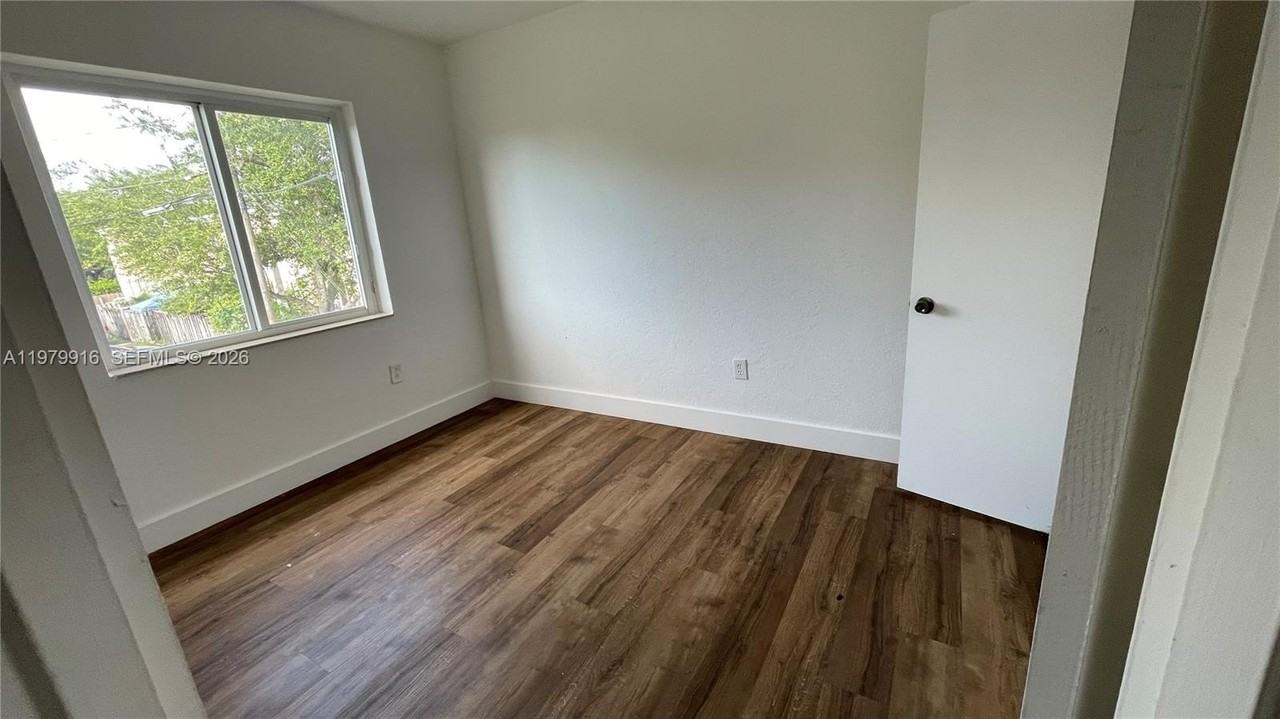 209 Nw 84th St #209 - Photo 3 of 10