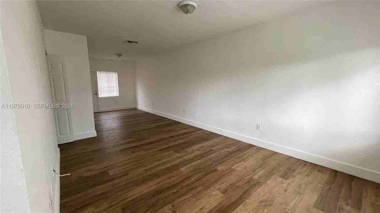 209 Nw 84th St #209 - Photo 7 of 10