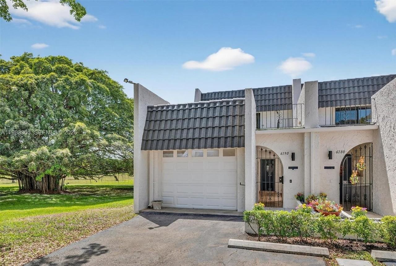 6190 Sw 90th Ct #1K - Photo 3 of 49