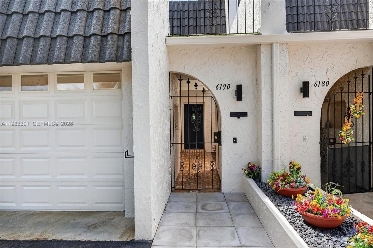 6190 Sw 90th Ct #1K - Photo 5 of 49