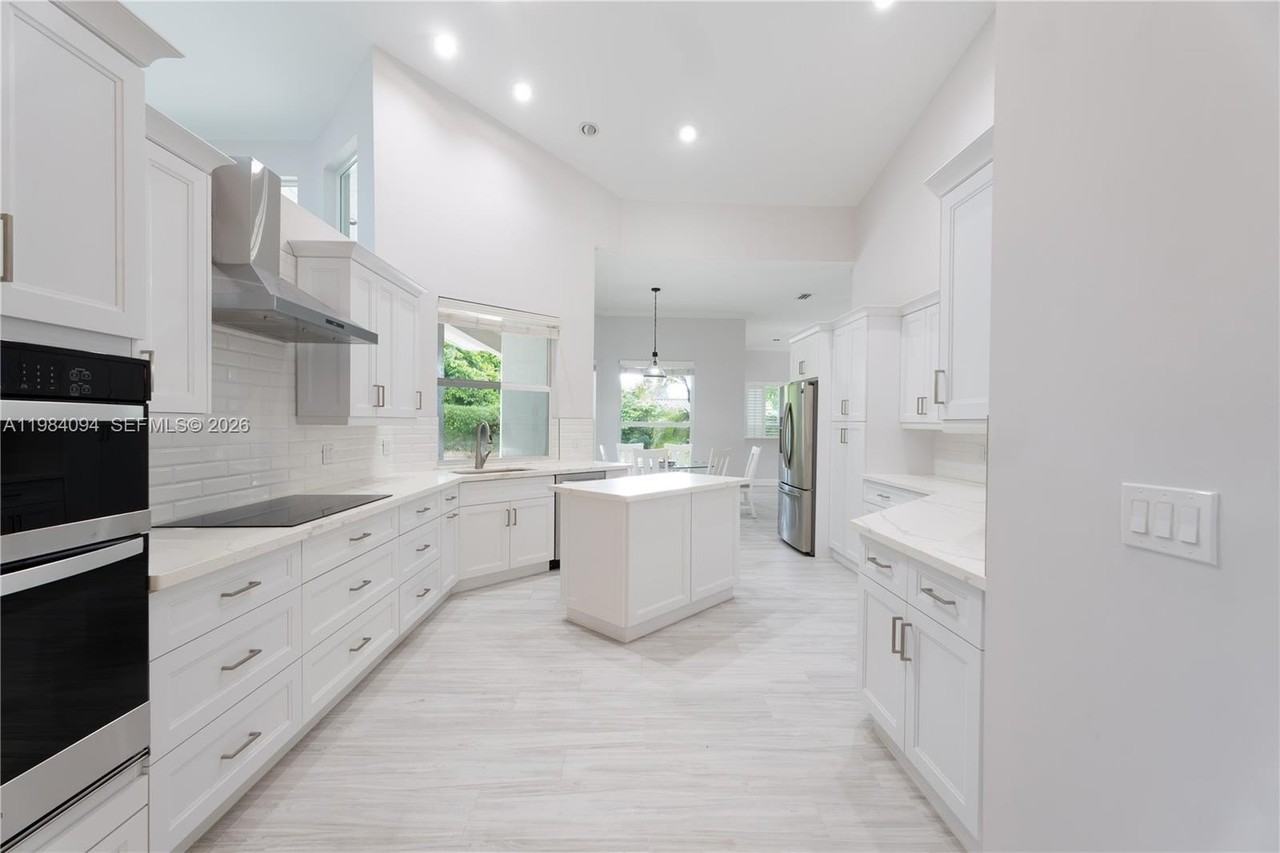 7440 Sw 170th Ter #NA - Photo 3 of 43