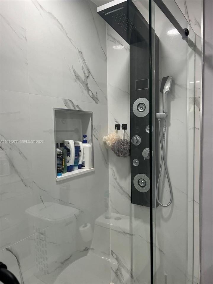 9440 Fontainebleau Blvd #503 - Photo 6 of 20