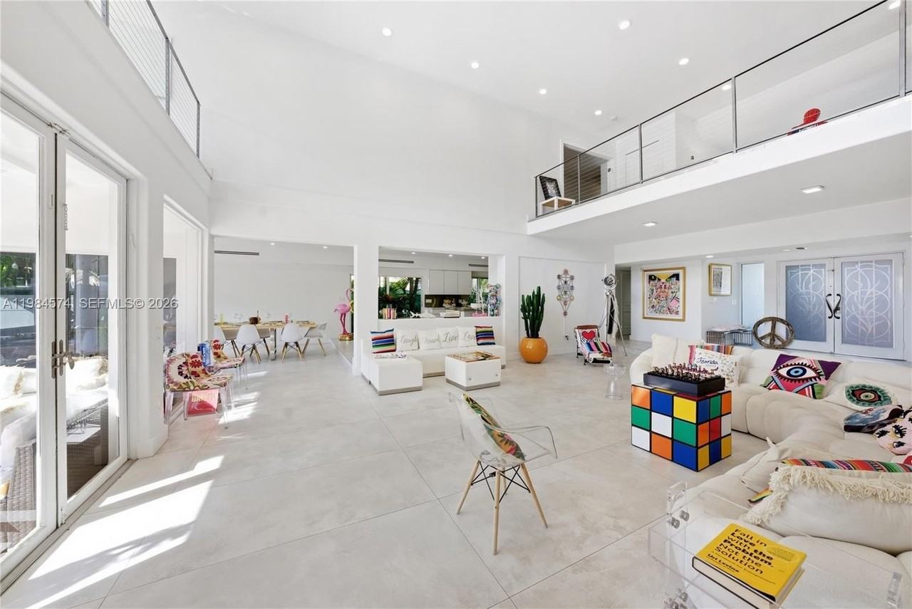 3401 Ne 165th St - Photo 6 of 50