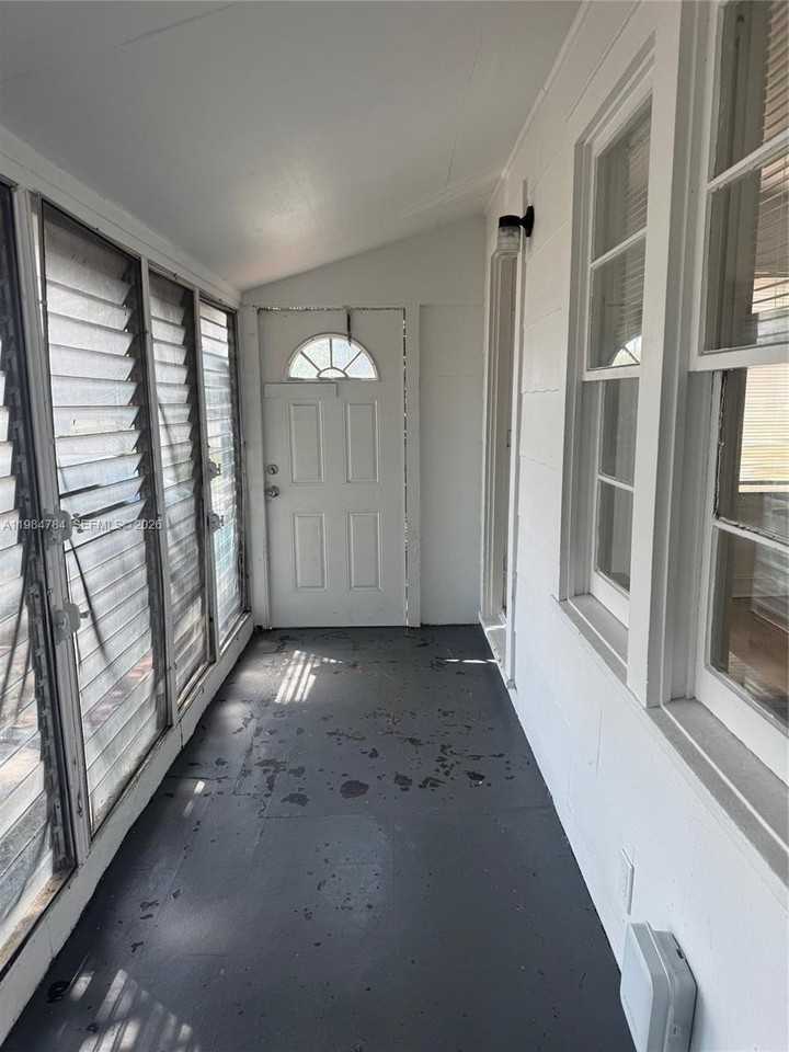 1947 Taft St #0 - Photo 3 of 12