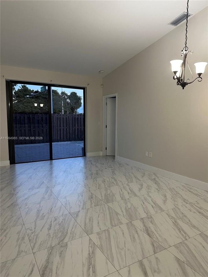 6708 Nw 188th Ter - Photo 3 of 12