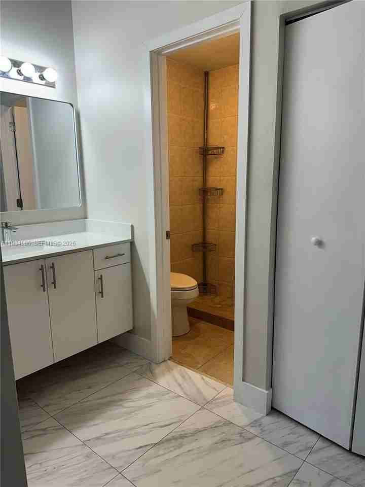 6708 Nw 188th Ter - Photo 7 of 12