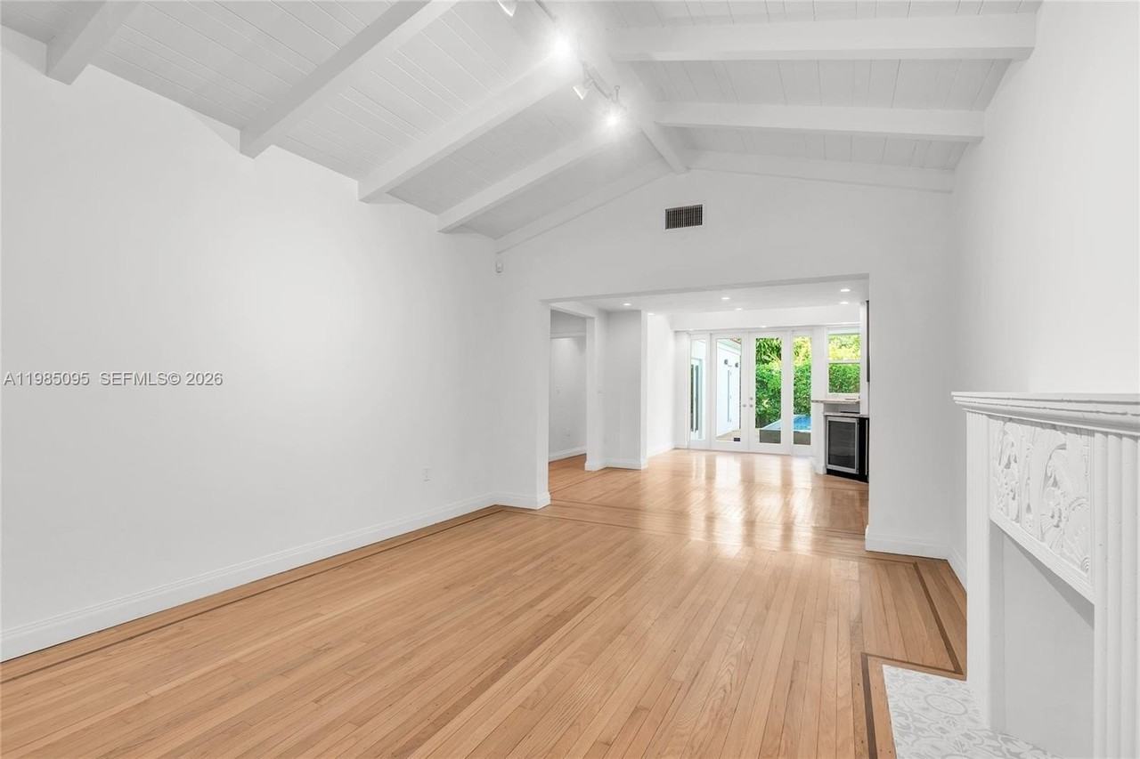 776 Ne 74th St #0 - Photo 3 of 40