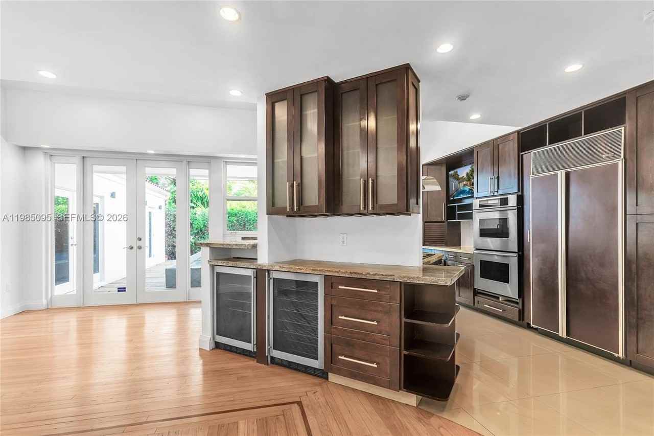 776 Ne 74th St #0 - Photo 4 of 40