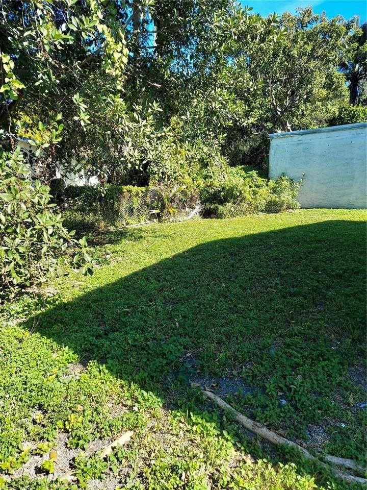 1057 Nw 30th St #1059 - Photo 3 of 3