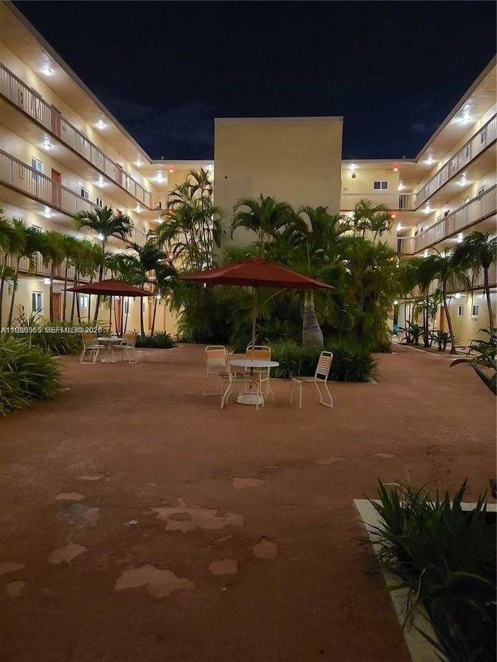 7703 Camino Real #A308 - Photo 4 of 10