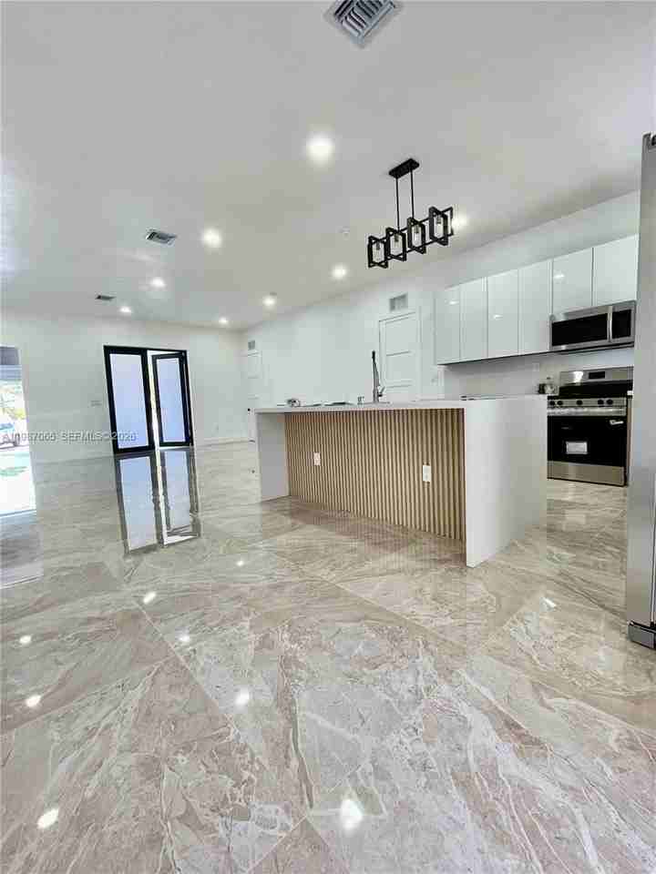 435 N Quebrada St - Photo 2 of 50