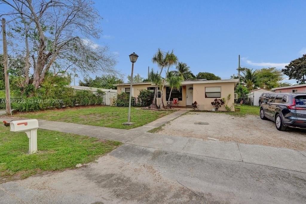 3500 Sw 37th St #A - Photo 2 of 18