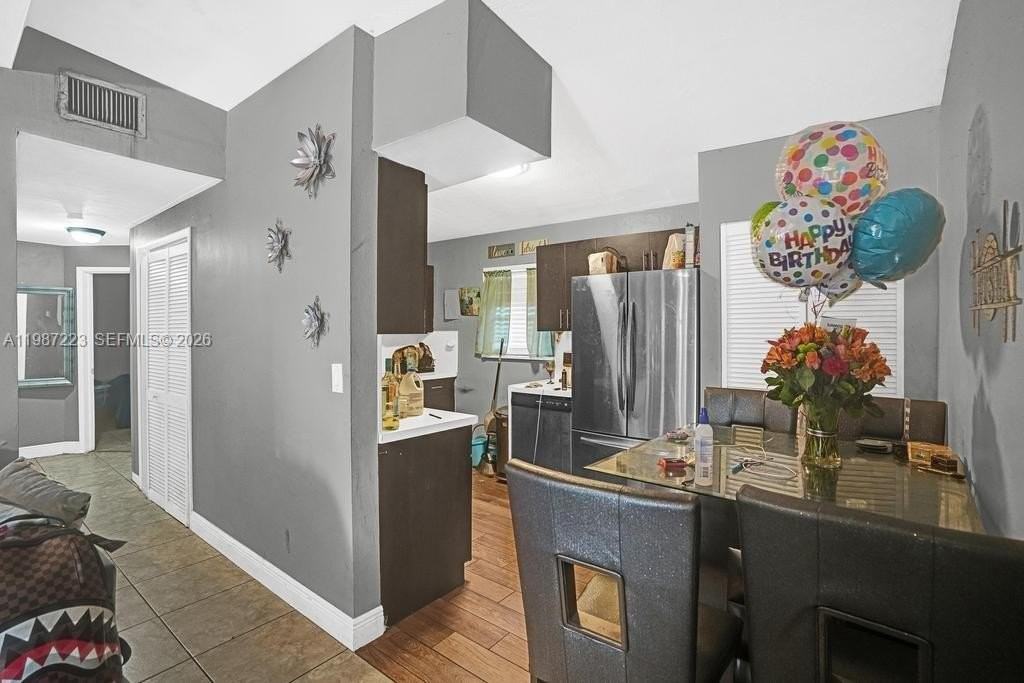 3500 Sw 37th St #A - Photo 5 of 18