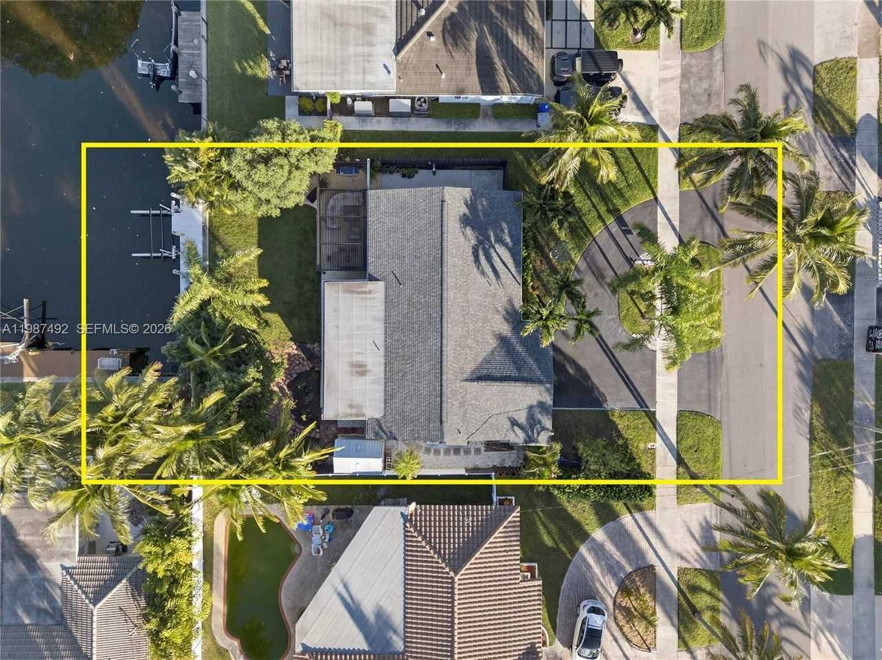 371 Se 3rd St #371 - Photo 6 of 50